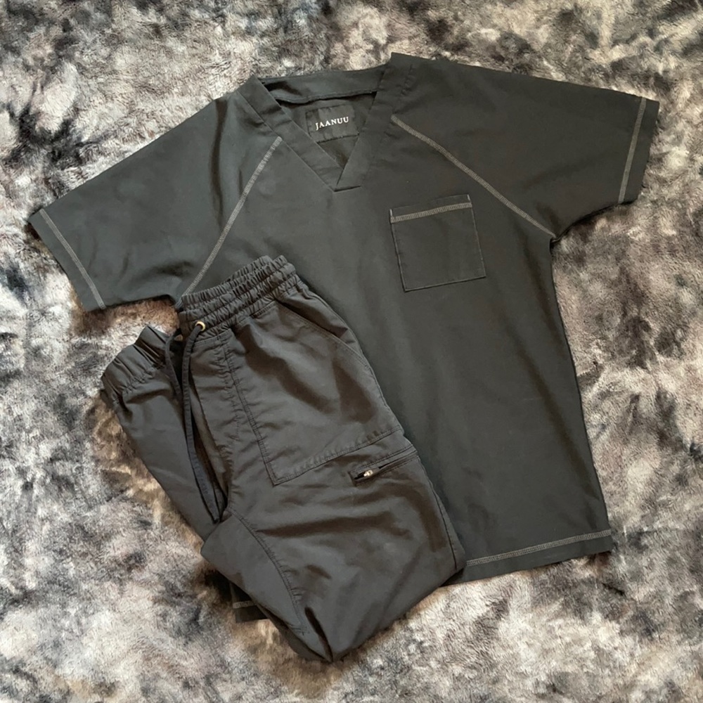 Men’s Jaanuu Performance Scrub Set